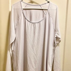 BNWT Fabletics Helena Long Sleeved 3XL top